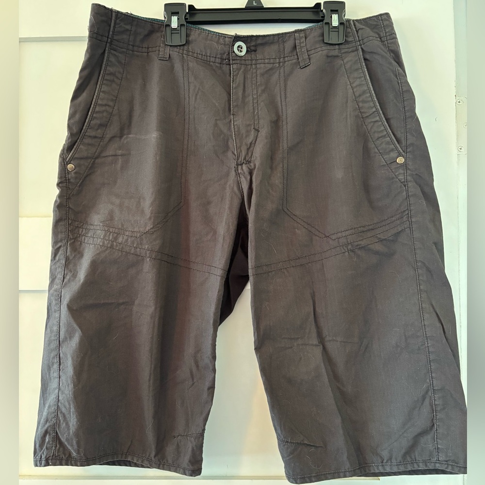 Helix Men's Dark Grey Cargo Shorts